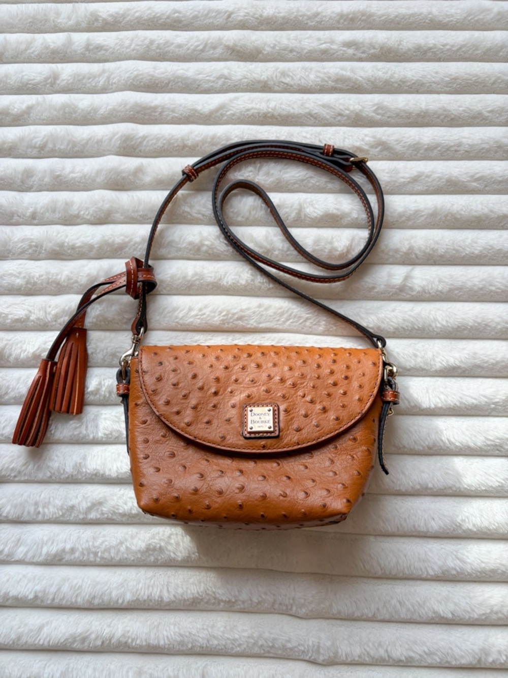 Dooney & Bourke Ostrich Small Eliza Crossbody Bag Caramel Leather Red Lining